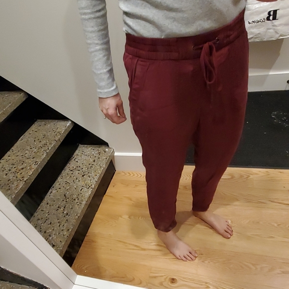 Burgundy pants - Picture 2 of 3